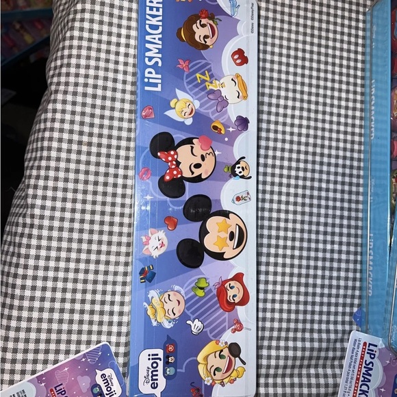 Disney Lip Smacker 4 Lip Gloss, 4 Nail Polish&4 Ring 12 Pieces Set Blue Tin. new - Picture 11 of 16